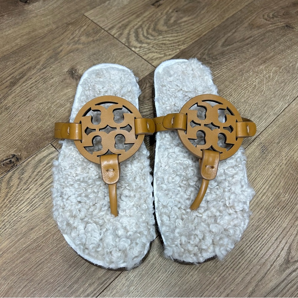 NWOT Tory Burch Miller cloud shearling in cognac - Size 5.5 - Picture 2 of 10
